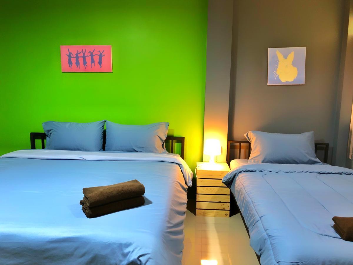 通帕蓬 The Rabbit House酒店 外观 照片